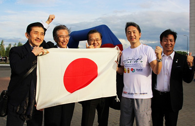 Family photo with all Japanese representatives.